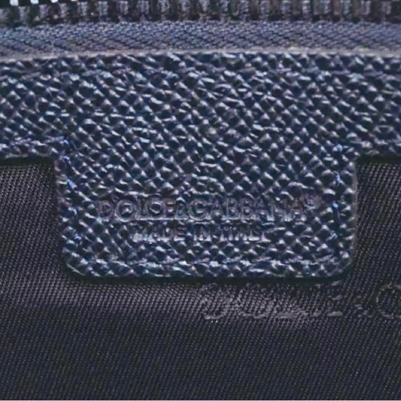 EUC [DOLCE & GABBANA] RARE Lock & Key Navy Clutch w/ Key, Dust Bag & Auth Card - Picture 9 of 16